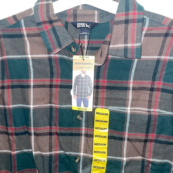 Eddie Bauer Flannel Button down plaid Men’s size Medium - Picture 4 of 6